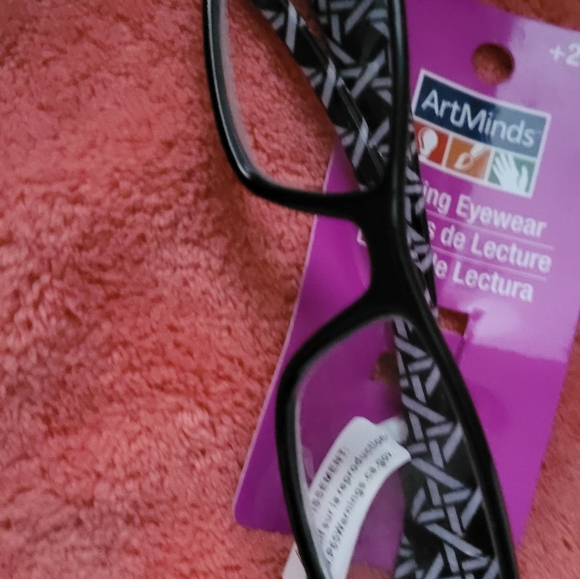 Reading classes +2.50 - Picture 6 of 9